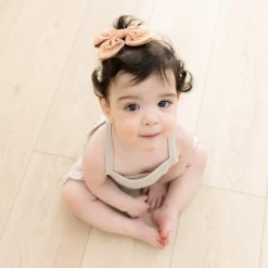 Best Kyte Baby Bamboo Muslin Alligator Clip Bow in Fawn