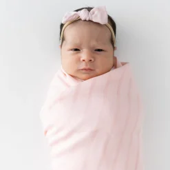 Discount Kyte Baby Bamboo Muslin Tiny Bow in Blush