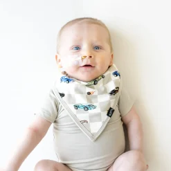 Hot Kyte Baby Bib in Fast and Fierce