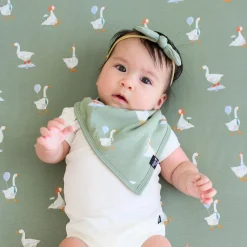 New Kyte Baby Bib in Silly Goose