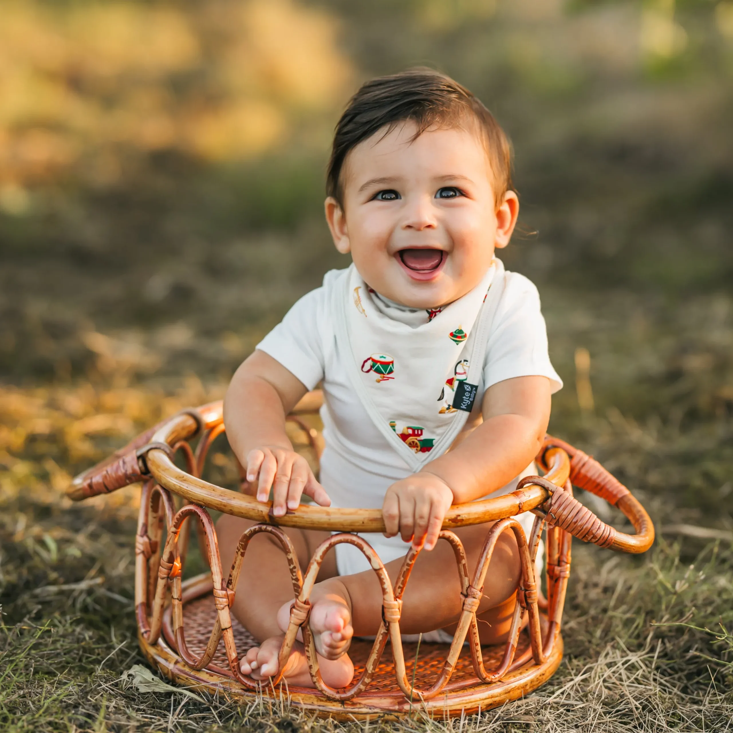Clearance Kyte Baby Bib in Vintage Toys