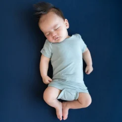 Sale Kyte Baby Bodysuit in Fog