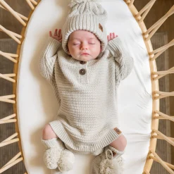 Hot Kyte Baby Chunky Cable Knit Beanie in Oat