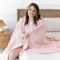 Kyte Baby Chunky Knit Youth Blanket in Blush