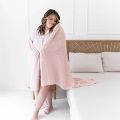 Kyte Baby Chunky Knit Youth Blanket in Blush