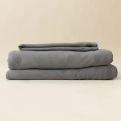 Hot Kyte Baby Fitted Sheet with Pillowcases in Charcoal
