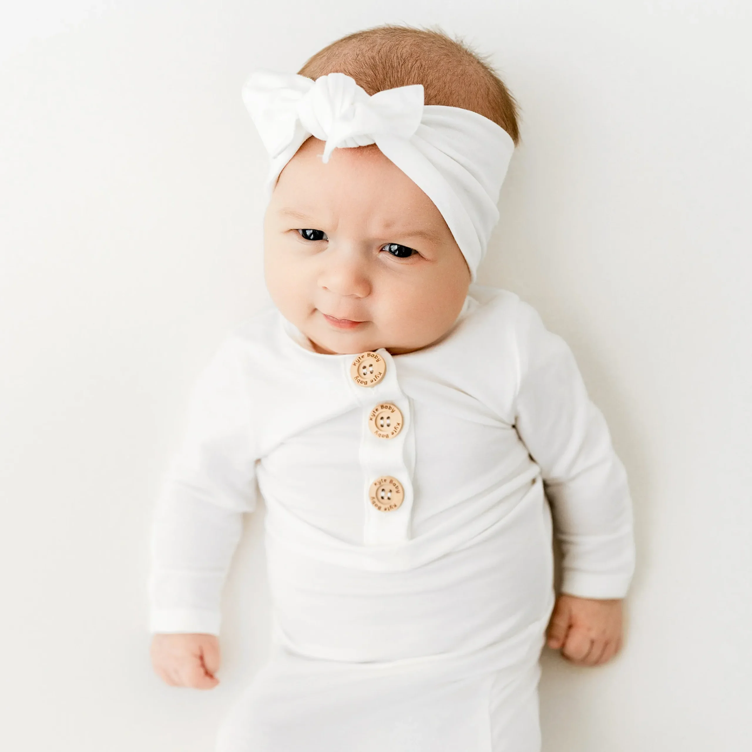 Kyte Baby Knotted Gown with Bow Set in Cloud