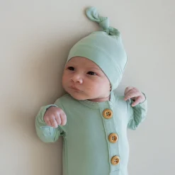 Best Kyte Baby Knotted Gown with Hat Set in Sage