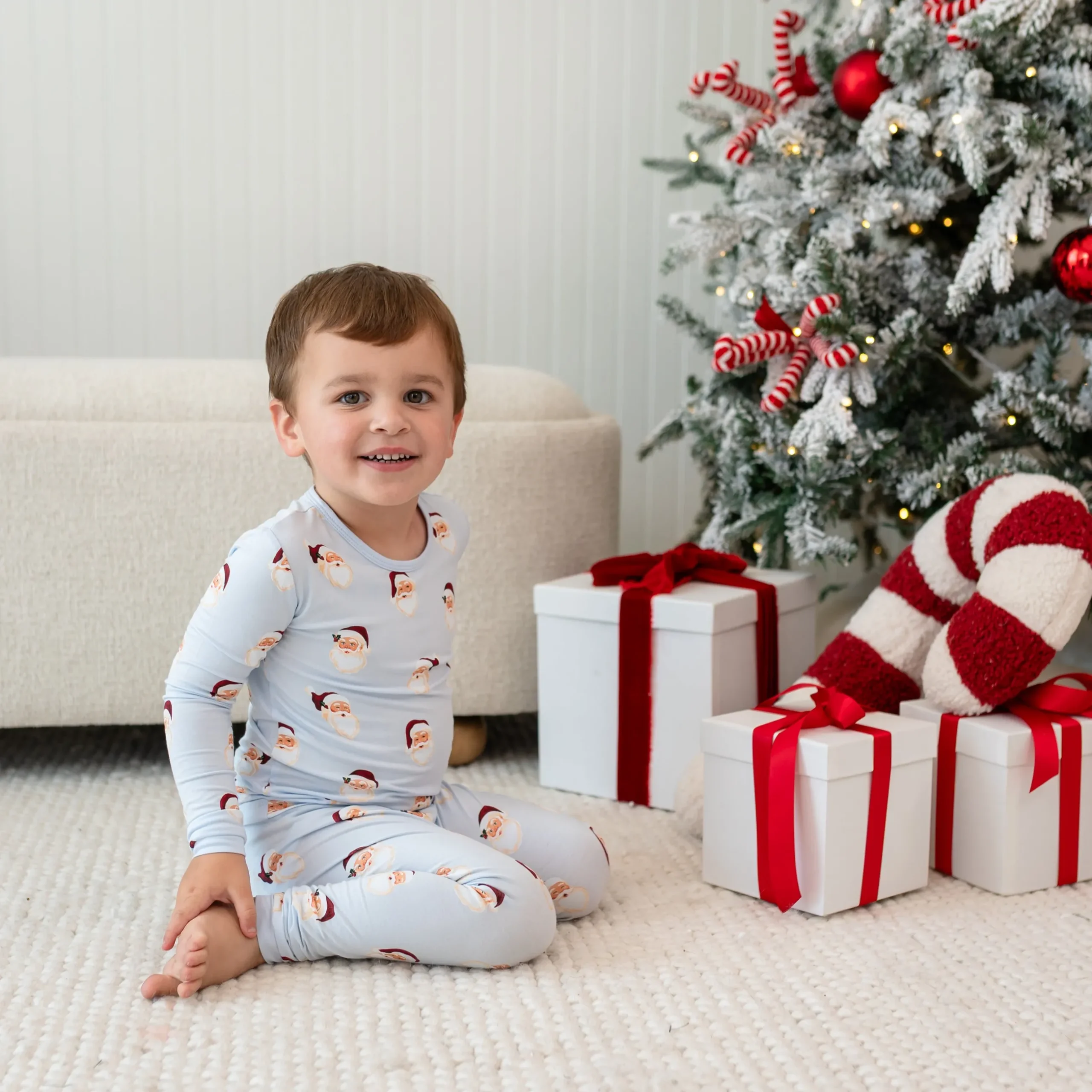 Discount Kyte Baby Long Sleeve Pajamas in Vintage Santa