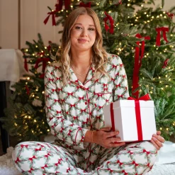 Hot Kyte Baby Long-Sleeved Women's Pajama Set in Holiday Bow