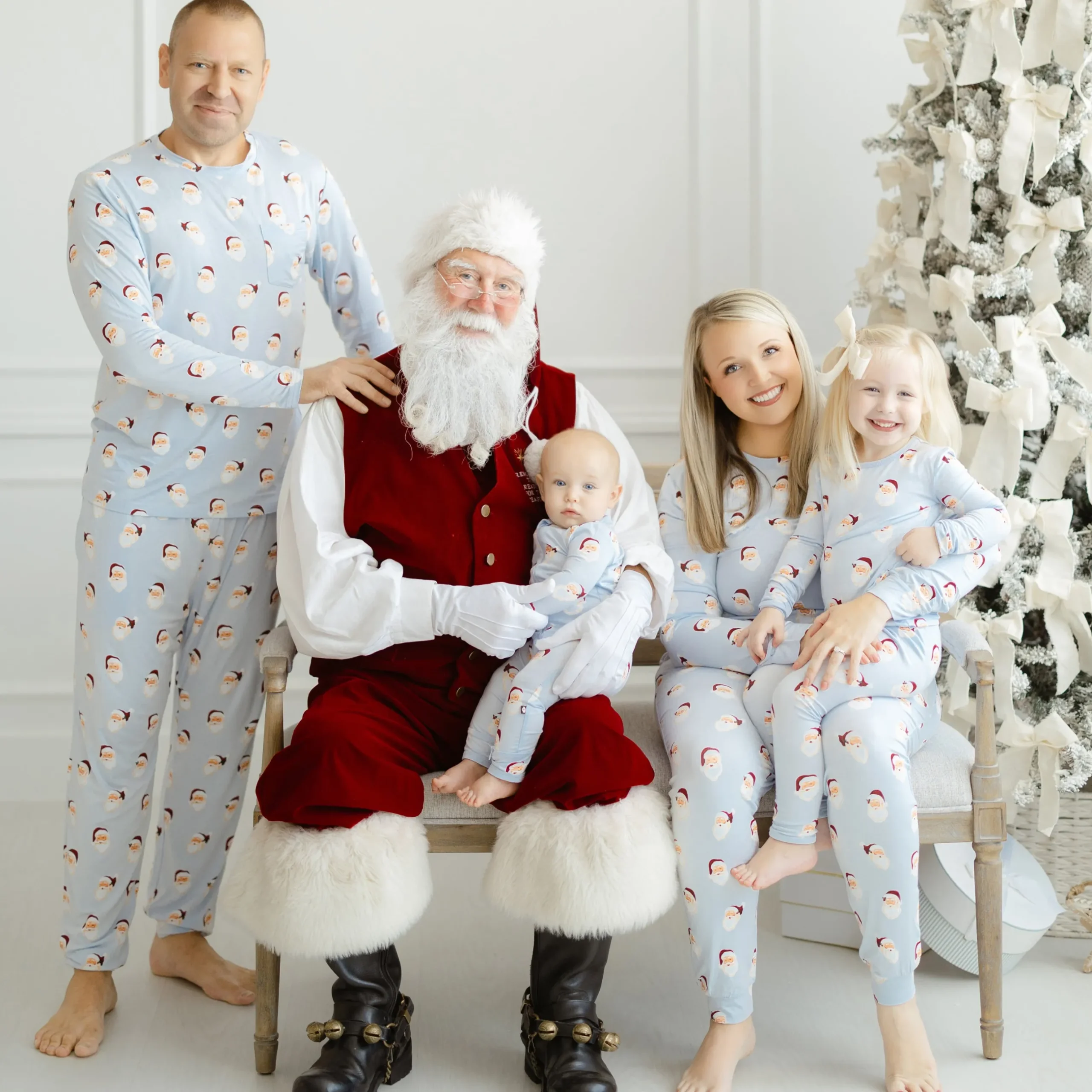 Clearance Kyte Baby Men's Jogger Set in Vintage Santa