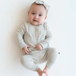 Hot Kyte Baby Ribbed Infant Henley Set in Oat