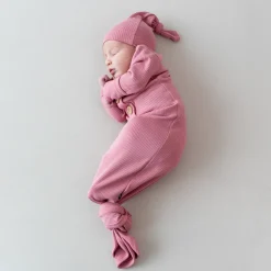 Best Kyte Baby Ribbed Knotted Gown with Hat Set in Apple Blossom