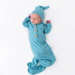 Hot Kyte Baby Ribbed Knotted Gown with Hat Set in Makai