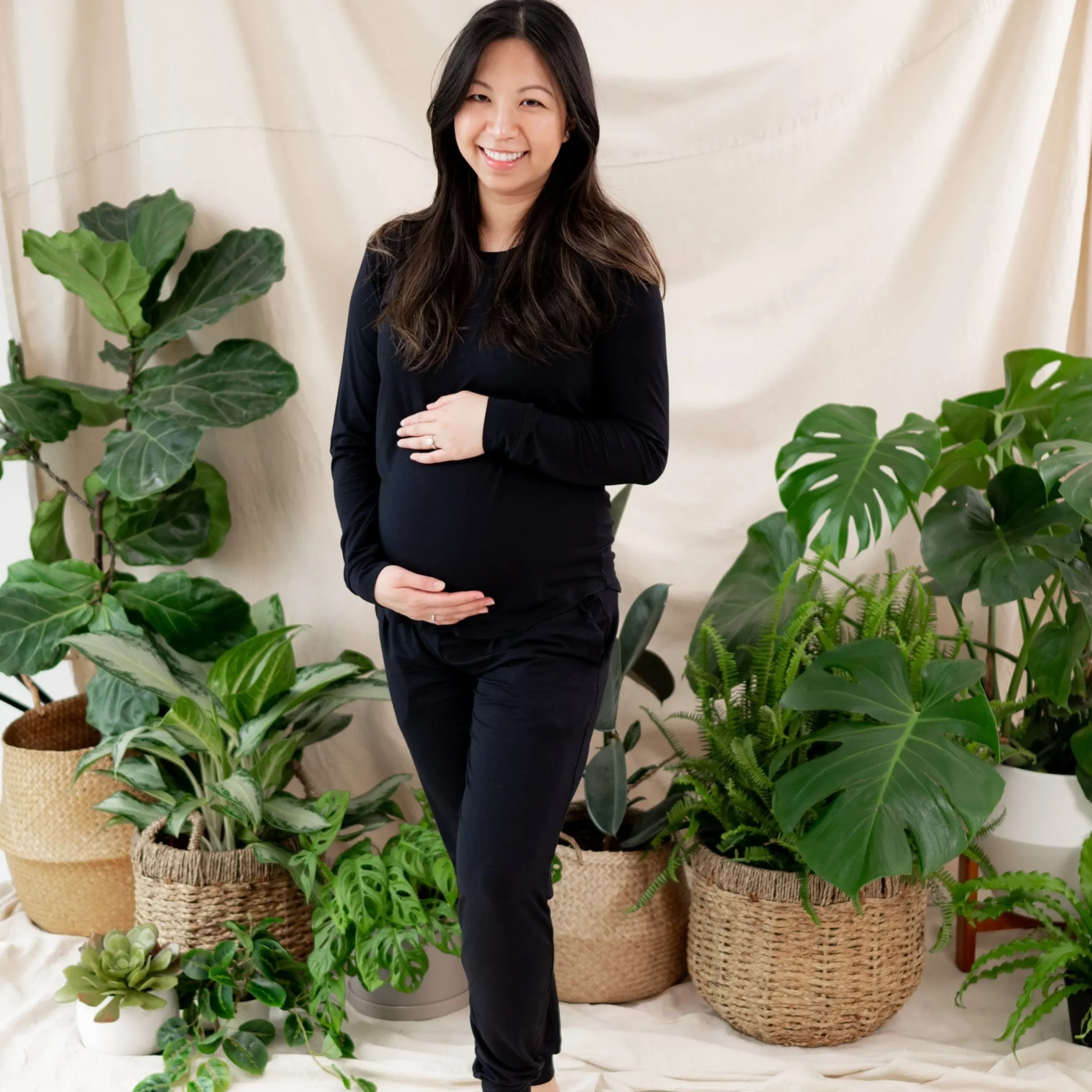 Clearance Kyte Baby Women's Jogger Pajama Set in Midnight