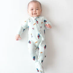 Hot Kyte Baby Zippered Footie in Superman™