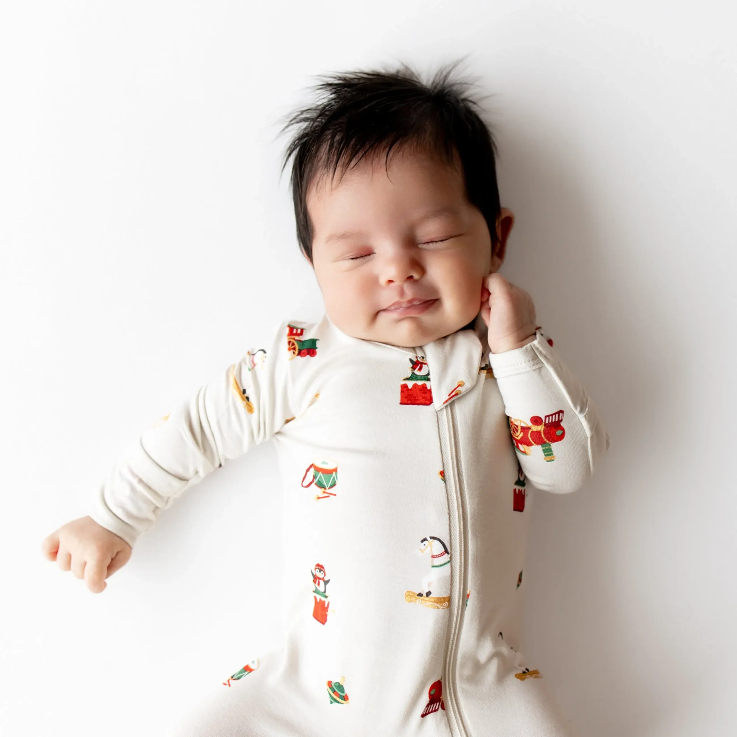 Clearance Kyte Baby Zippered Footie in Vintage Toys