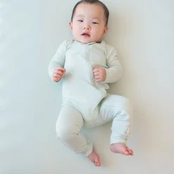 Hot Kyte Baby Zippered Romper in Dew
