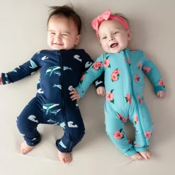 Kyte Baby Zippered Romper in Hibiscus